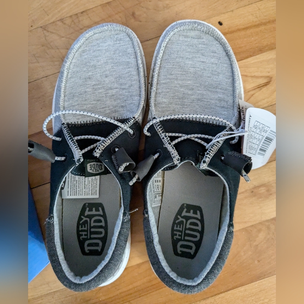 NEW Hey Dude shoes